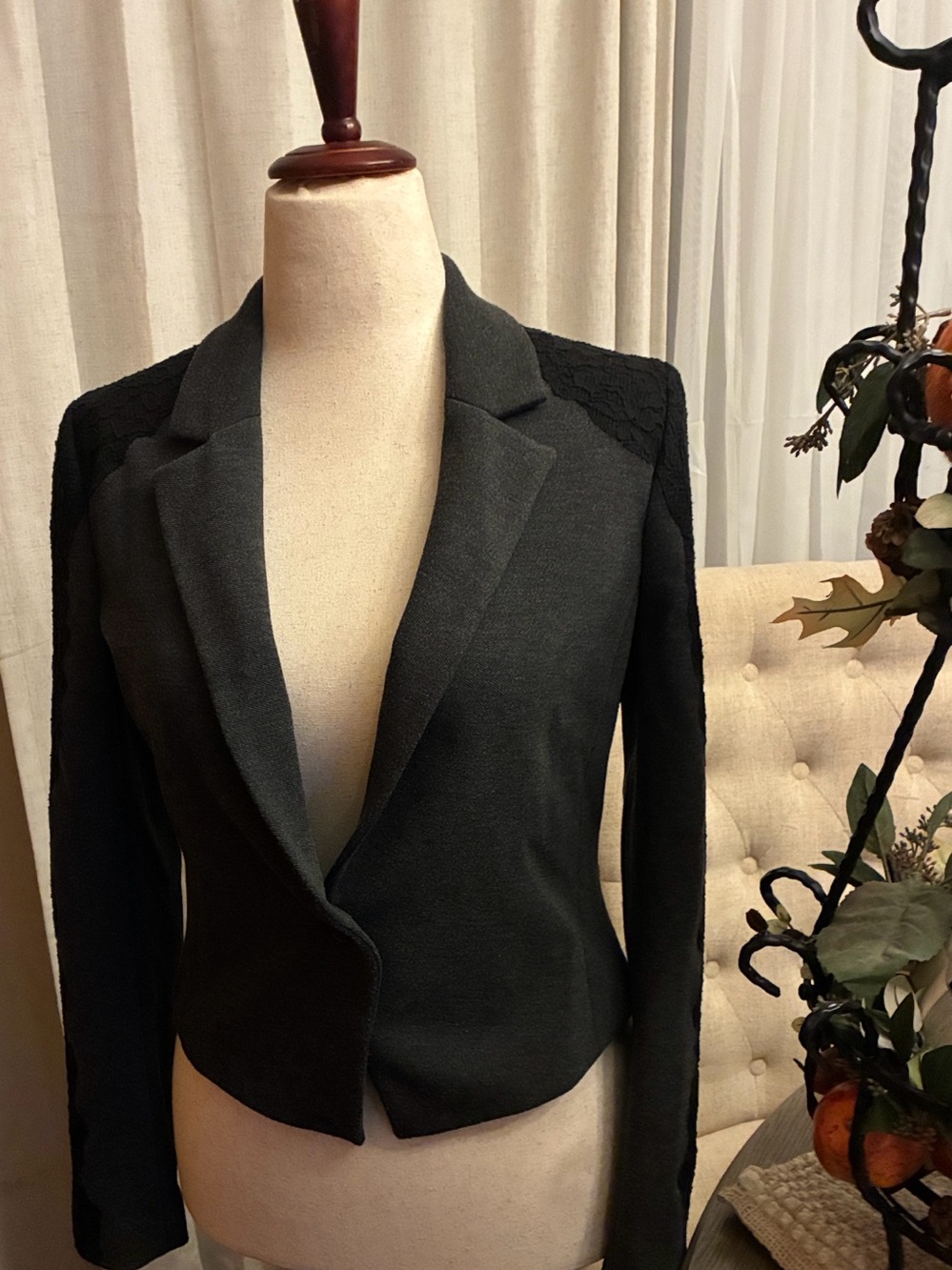 Vintage  Ann Taylor Charcoal Gray Lace Sleeve Tuxedo Blazer Size 6